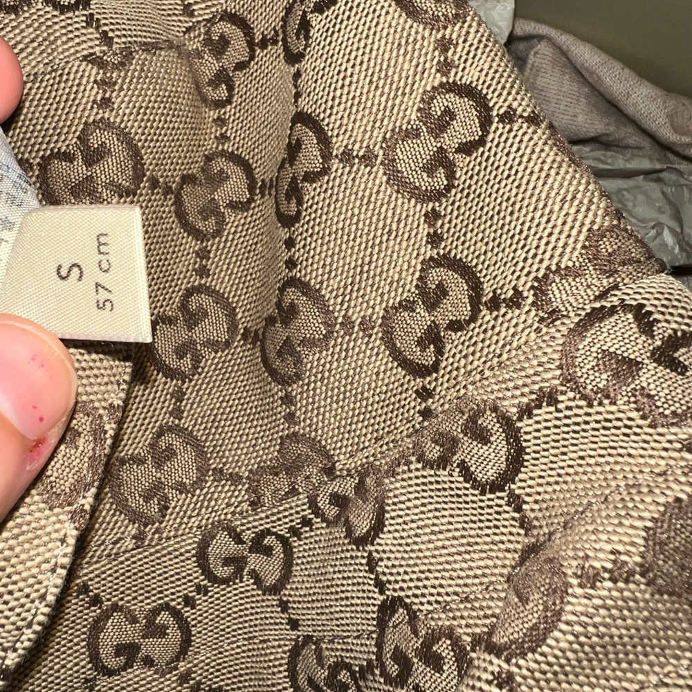 Authentic Gucci bucket hat - Picture 9 of 9